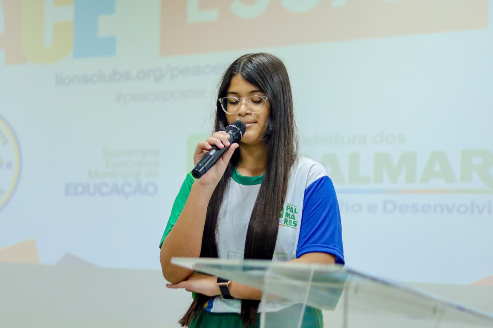 Estudante pernambucana de 13 anos vence concurso internacional de redação e ganha prêmio de US$ 5 mil