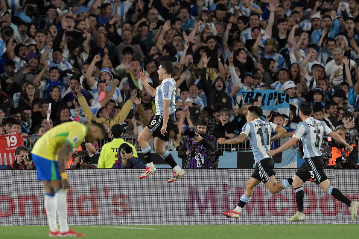 Brasil leva baile da Argentina no Monumental e vê goleada ficar barata pelas Eliminatórias