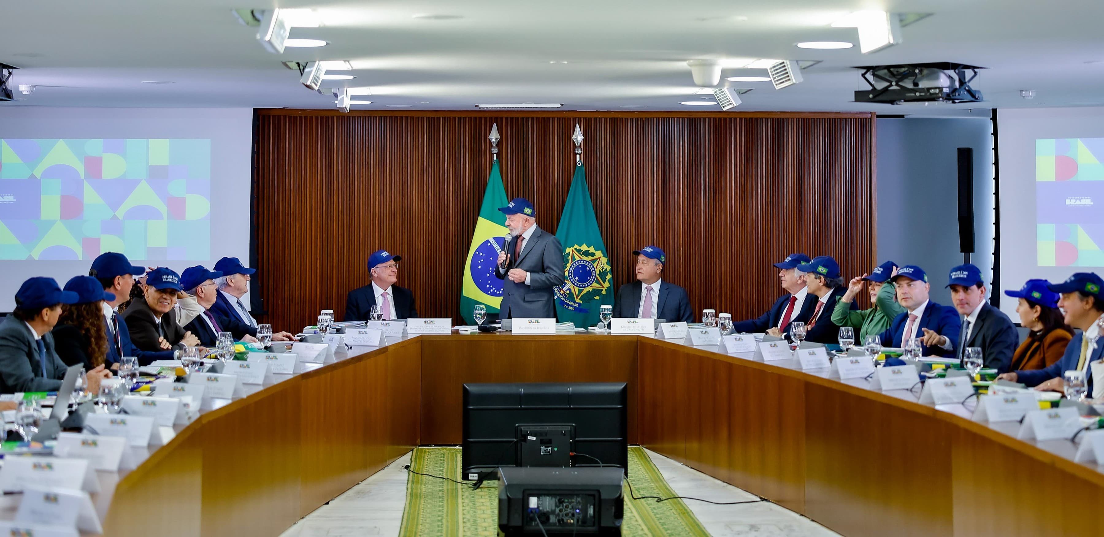 Governo Lula prepara recorde de trocas ministeriais para as eleições deste ano