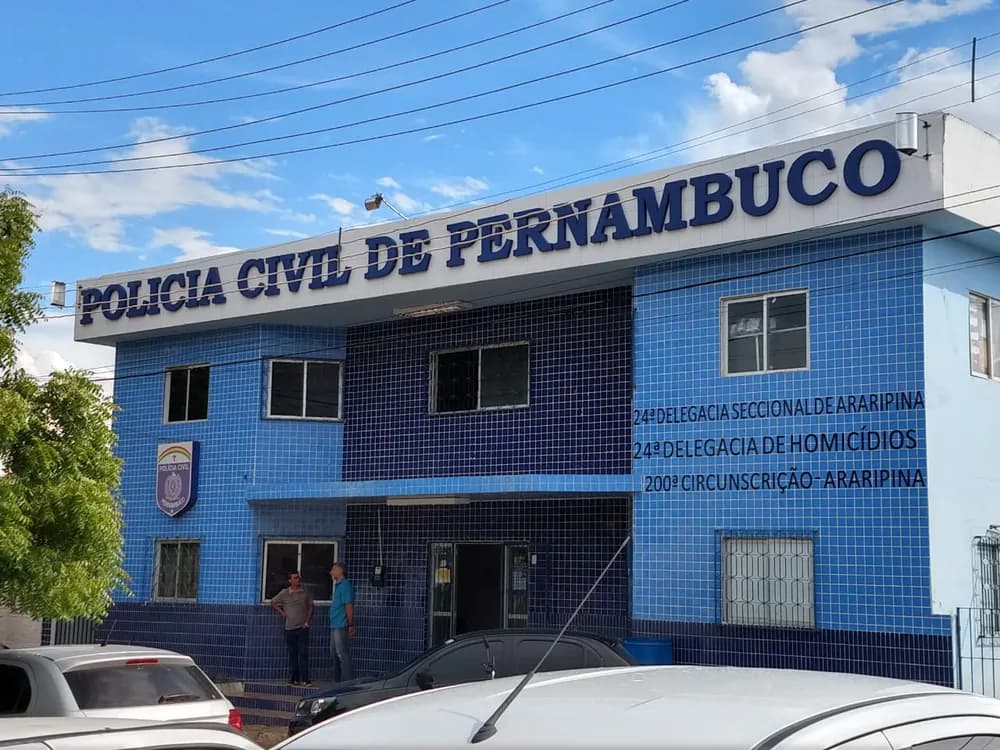 Mulher é presa em flagrante suspeita de matar companheiro em Ouricuri