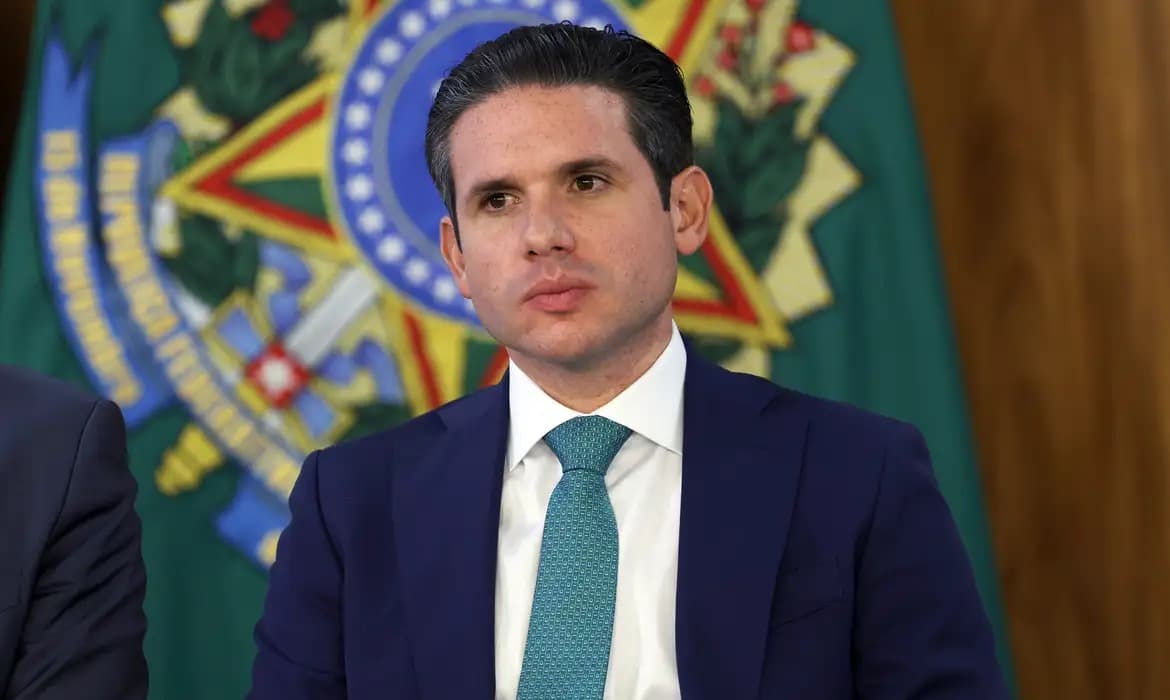 Hugo Motta diz que embate entre STF e Congresso é reflexo da polarização política