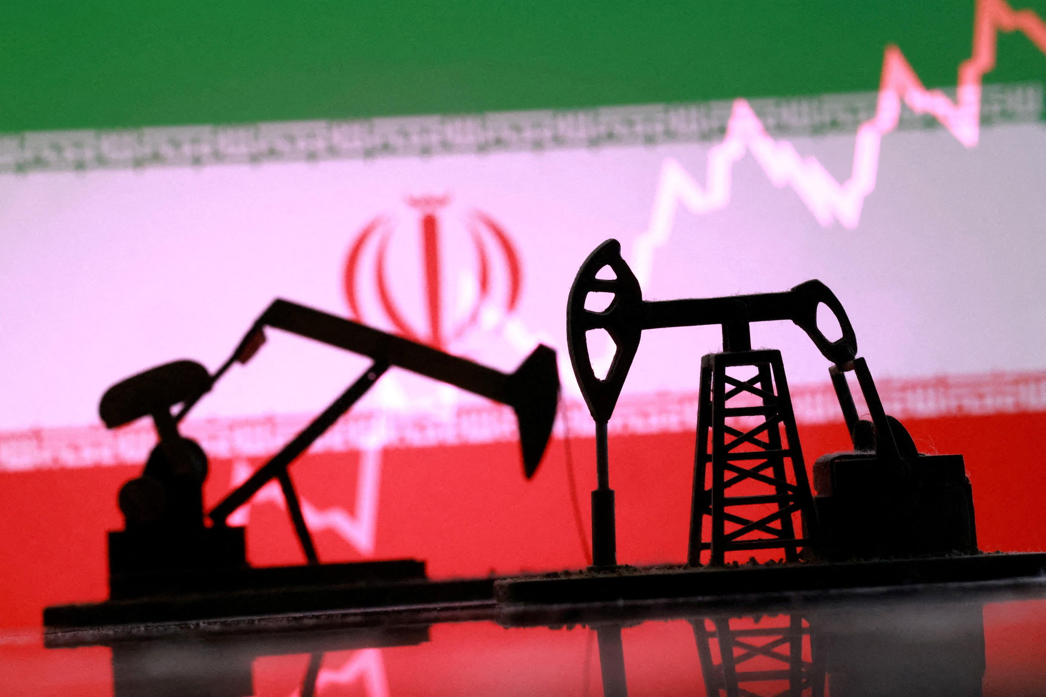Tensão no Estreito de Ormuz eleva preços do petróleo no mercado internacional