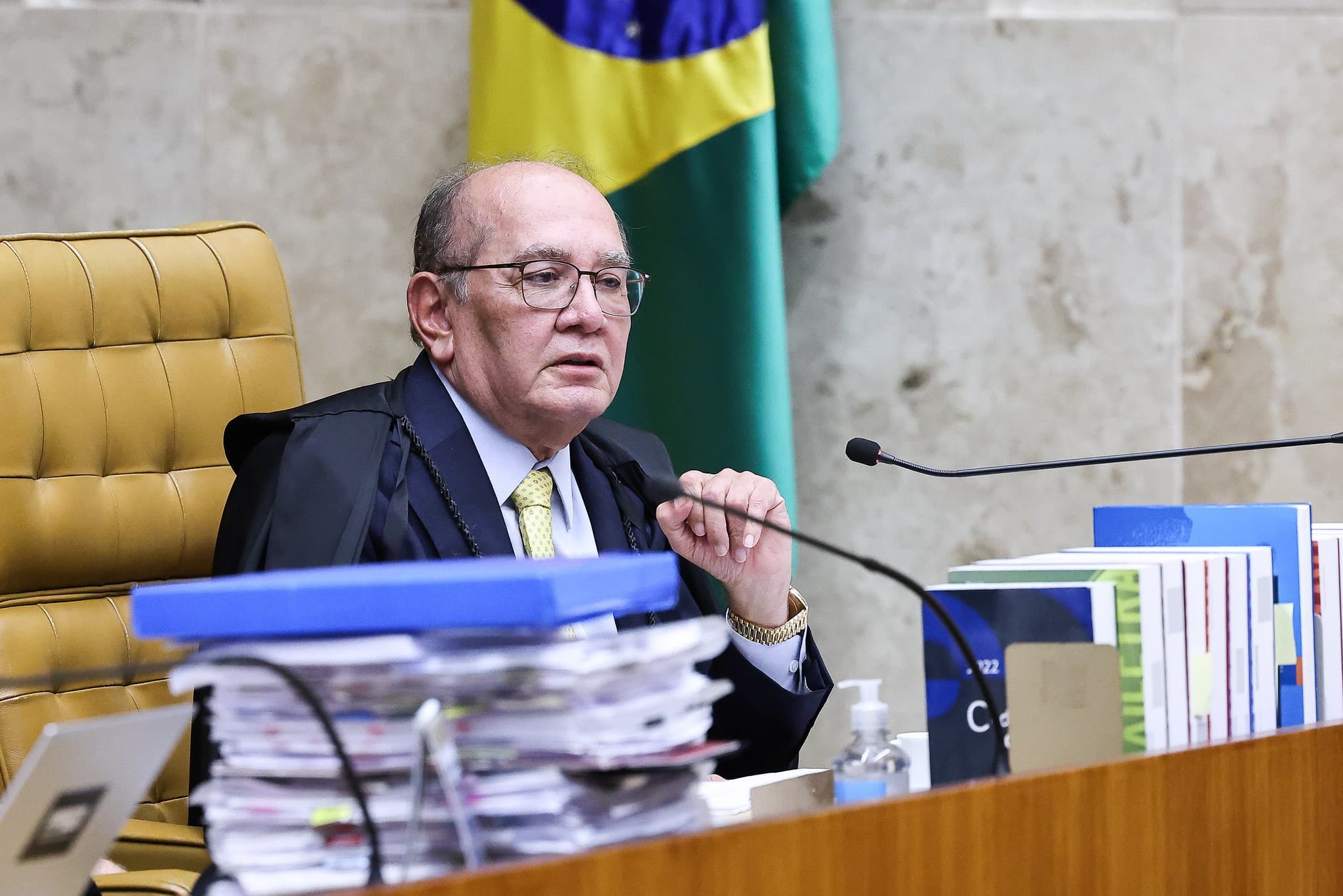 Gilmar Mendes defende trajetória de Jorge Messias após rejeição histórica pelo Senado