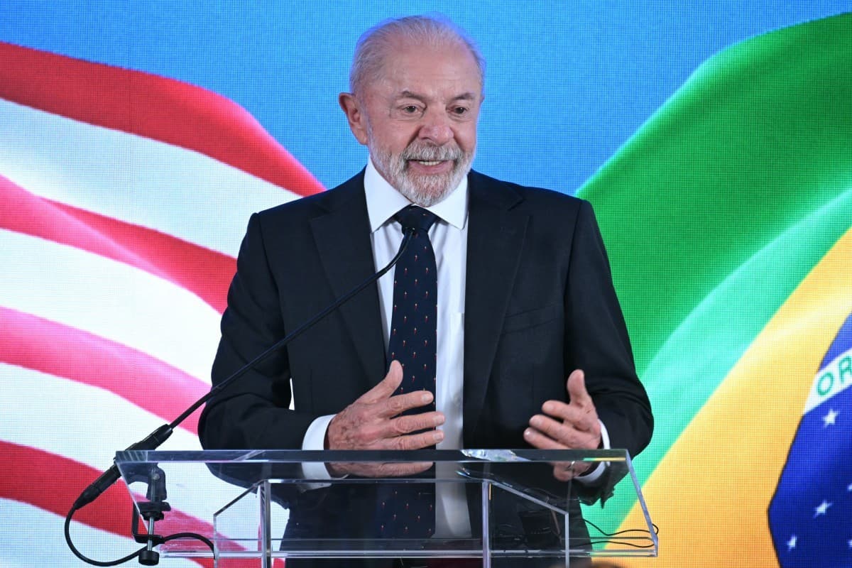 Lula e Trump se reúnem na Casa Branca para discutir investimentos e relações comerciais