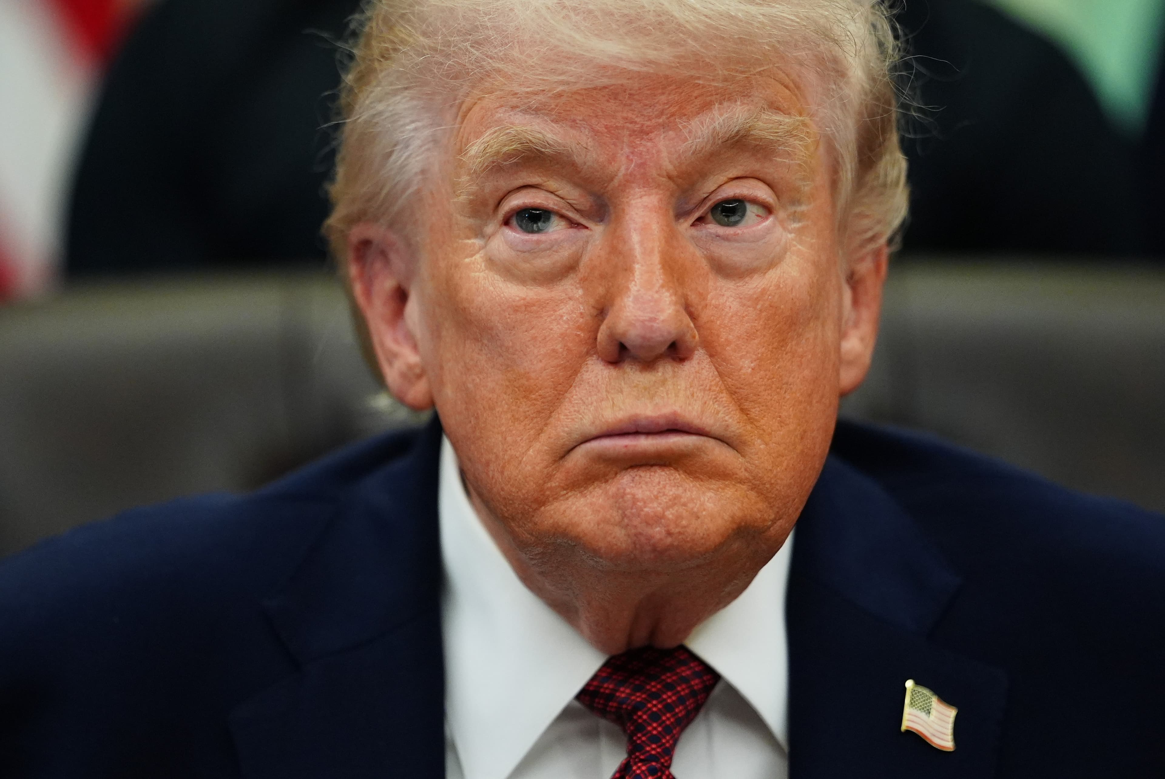 Donald Trump critica decisão da Suprema Corte sobre tarifas e aponta prejuízo bilionário