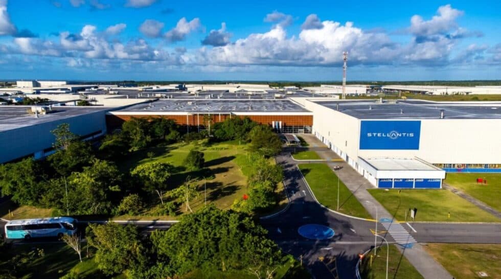 Stellantis confirma primeiro híbrido-leve flex 48V produzido em Goiana