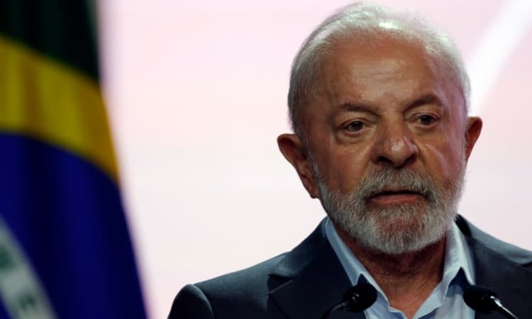Lula critica modelo de emendas impositivas e chama controle do Congresso sobre Orçamento de “erro histórico”