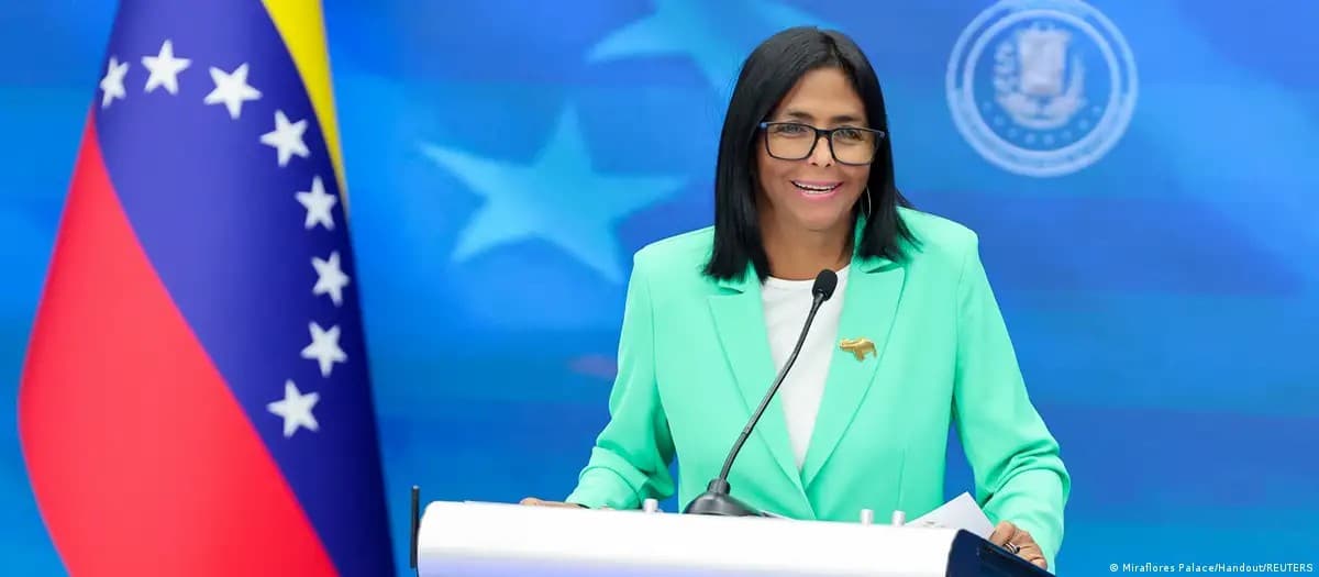 Delcy Rodríguez promete aumento salarial e reformas econômicas em meio à crise na Venezuela