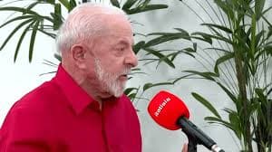 Lula diz que não vai acompanhar julgamento de Bolsonaro no STF
