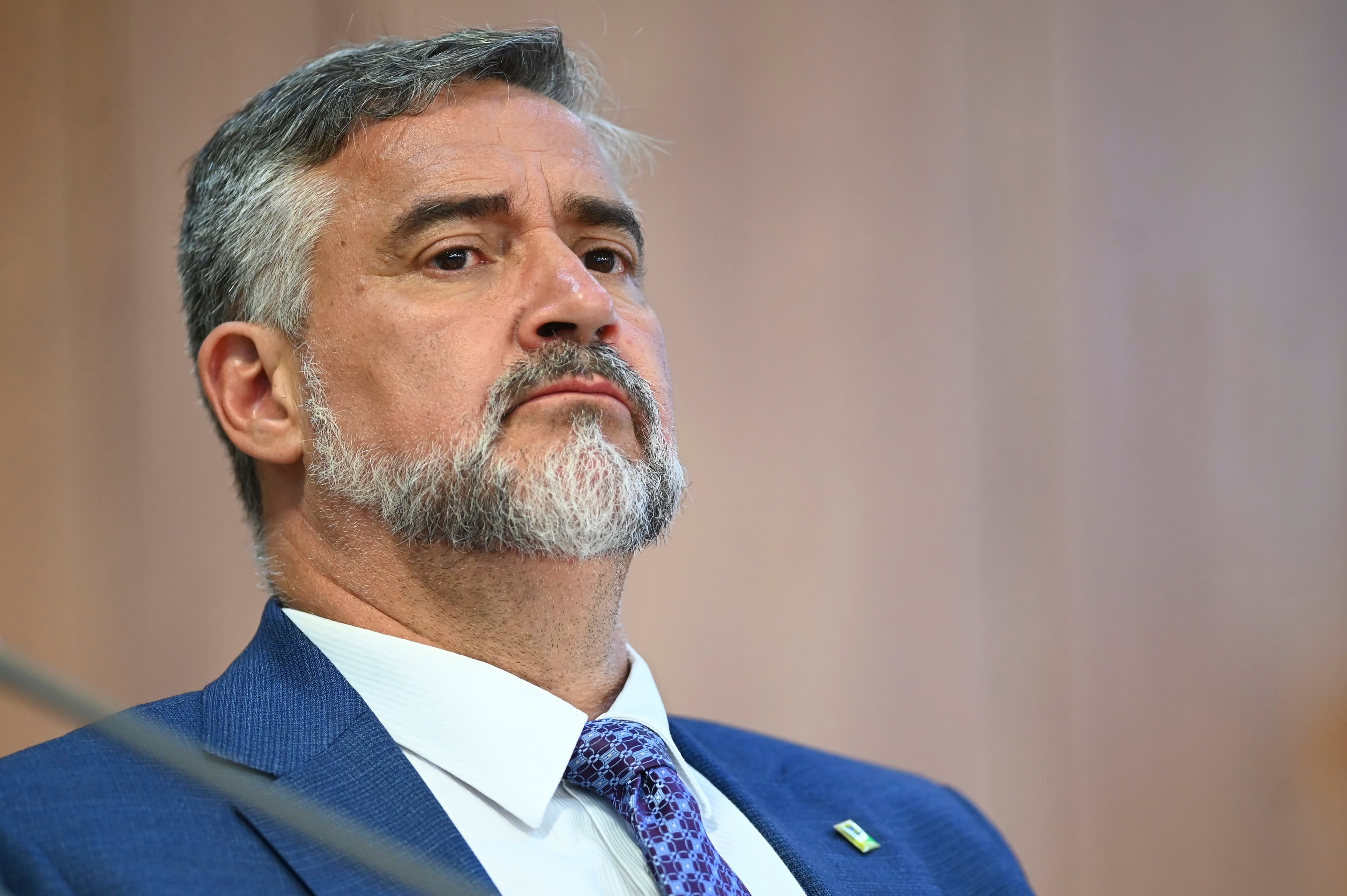 Presidente Lula oficializa Paulo Pimenta como novo líder do governo na Câmara