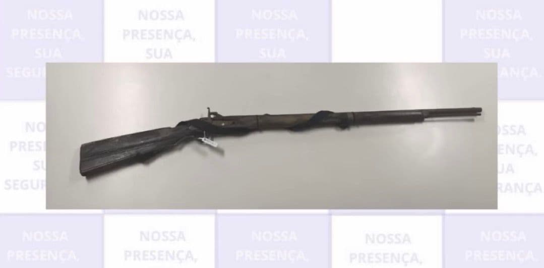 Polícia encontra espingarda artesanal escondida em área de caatinga em Arcoverde