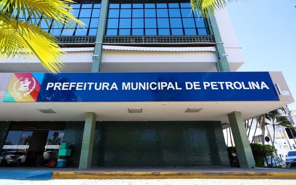 OPORTUNIDADE NA EDUCAÇÃO: Petrolina Abre Concurso Público com 1.194 Vagas para Nível Médio e Superior