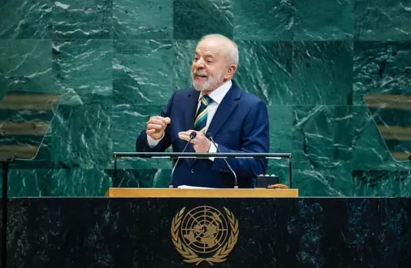“Falsos patriotas promovem ações contra o Brasil”, afirma Lula em discurso na ONU