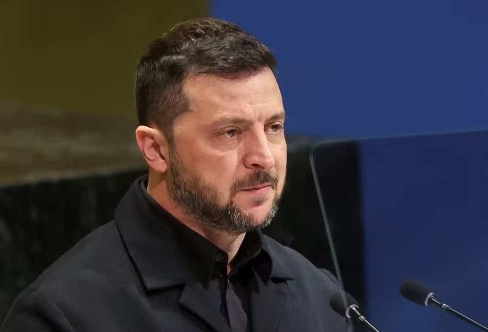 Zelensky diz estar pronto para negociar novo plano de paz e espera falar com Trump
