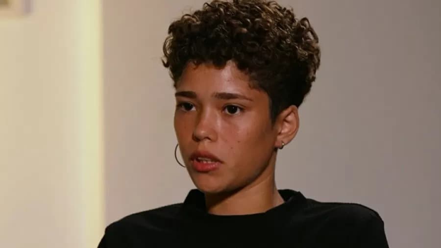 Jovem registrada como filha de canibal de Garanhuns relata abusos e luta para retirar nome do criminoso da certidão