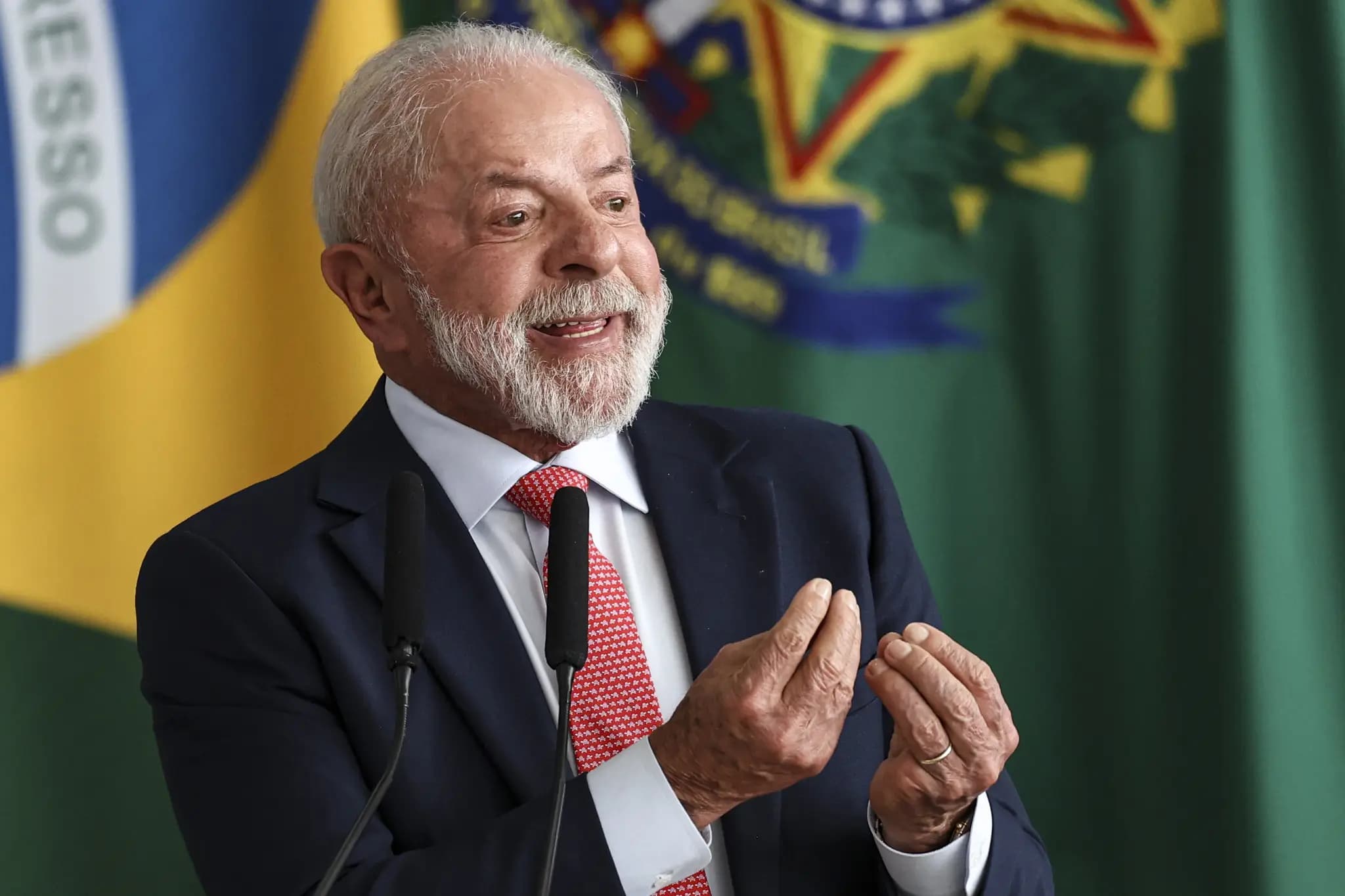 Veto de Lula à lei da dosimetria pode ser derrubado; CPMI do Banco Master ganha força no Congresso
