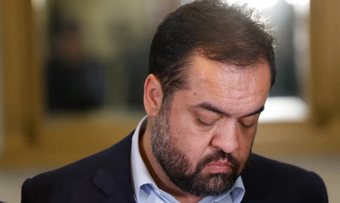Cúpula do PL considera Cláudio Castro politicamente isolado após revelações de investigação da PF