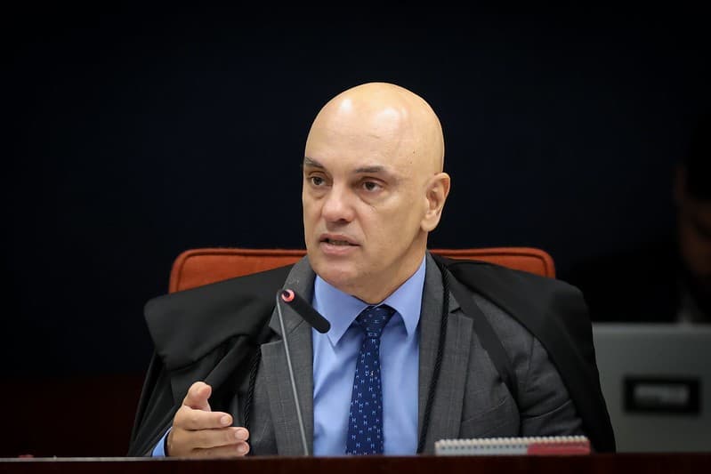 Alexandre de Moraes defende fim da prerrogativa de Assembleias Legislativas de soltar deputados presos