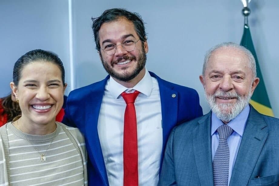 Bastidores da política: articulação com Túlio Gadêlha pode fortalecer chapa de Raquel Lyra em Pernambuco