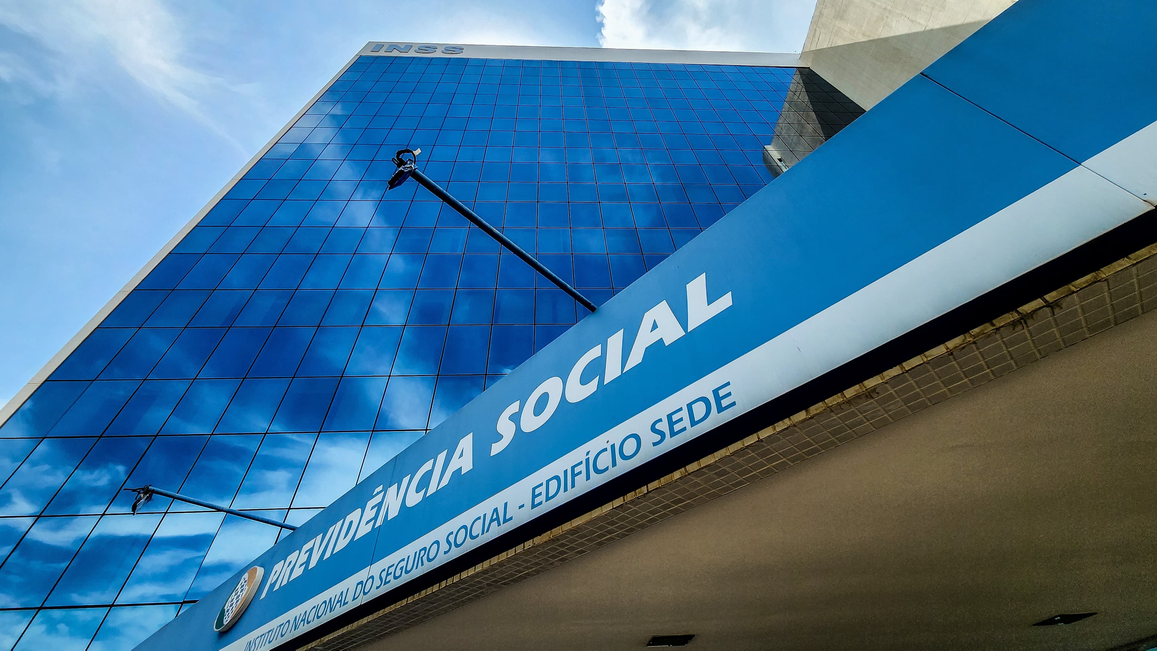 Operação Sem Desconto: PF e CGU investigam esquema de fraudes contra aposentados