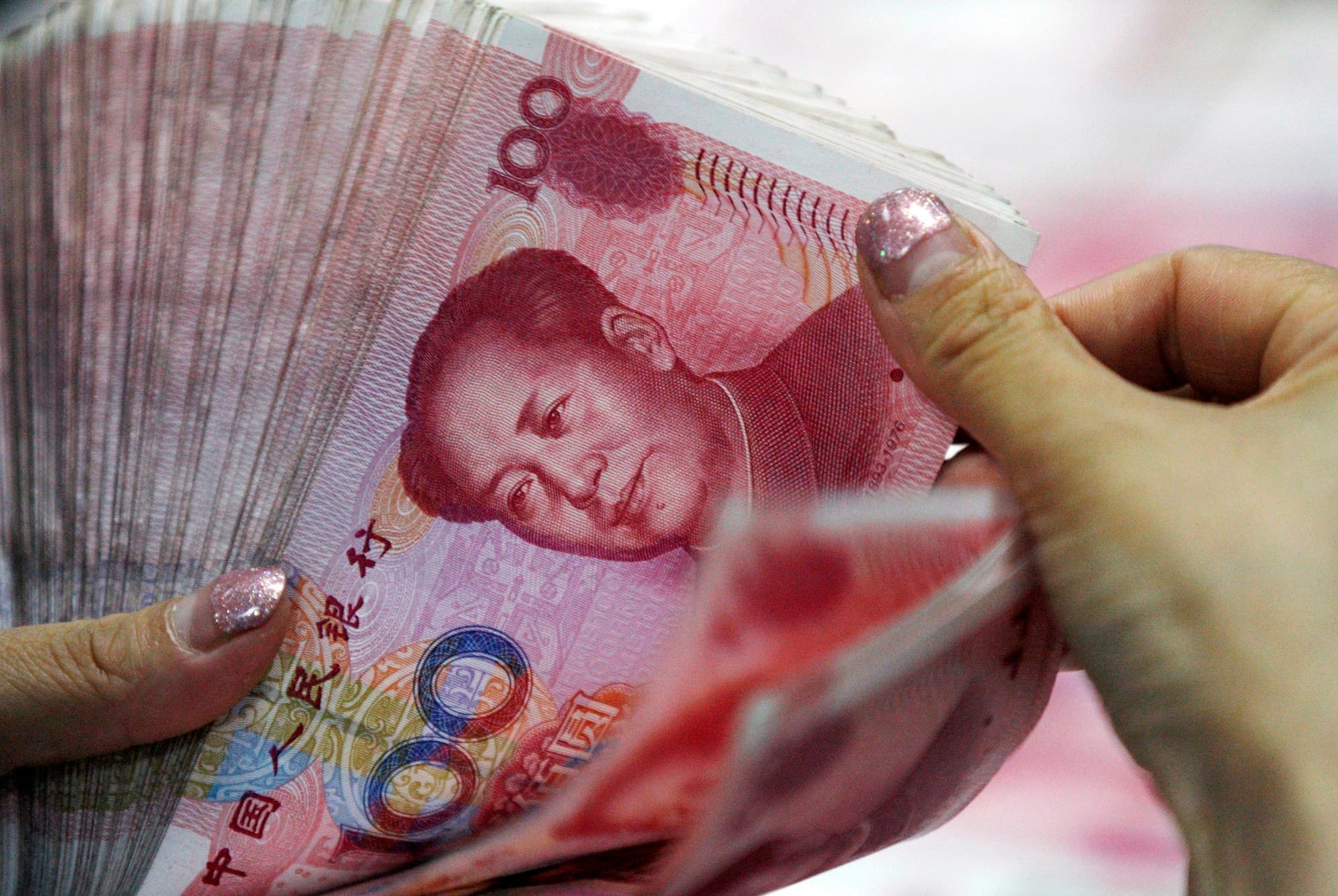 Brasil planeja emissão inédita de títulos públicos em iuan no mercado chinês