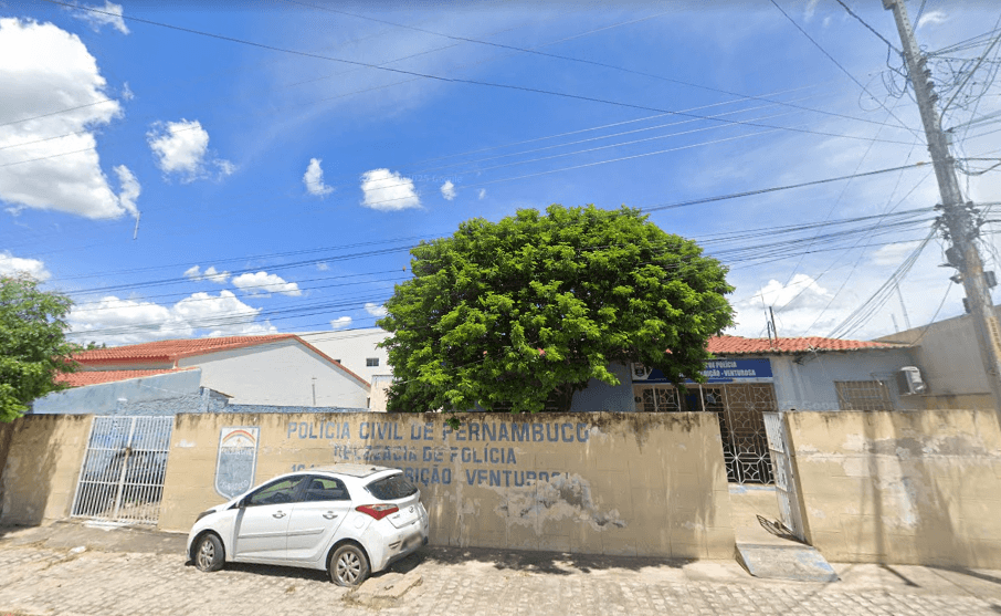 Operação policial resulta em prisões por disparo de arma e tráfico de drogas em Venturosa