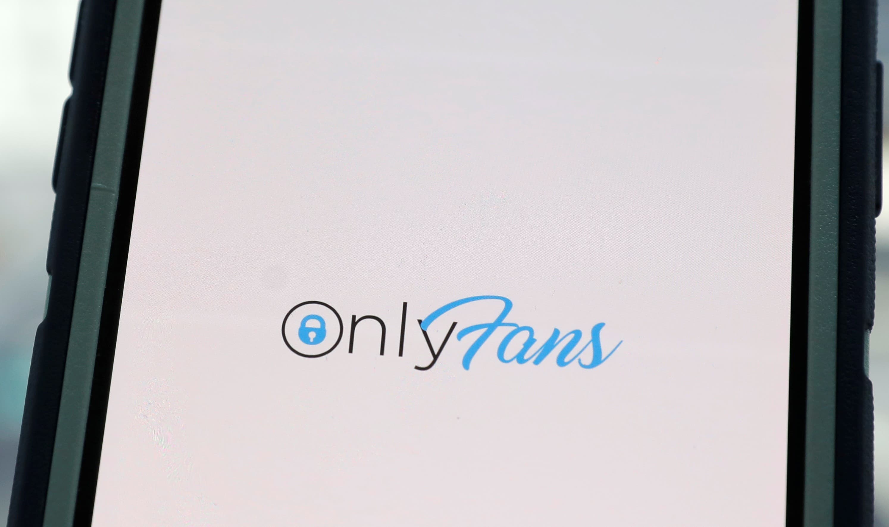 OnlyFans negocia venda de participação minoritária avaliada em mais de US$ 3 bilhões