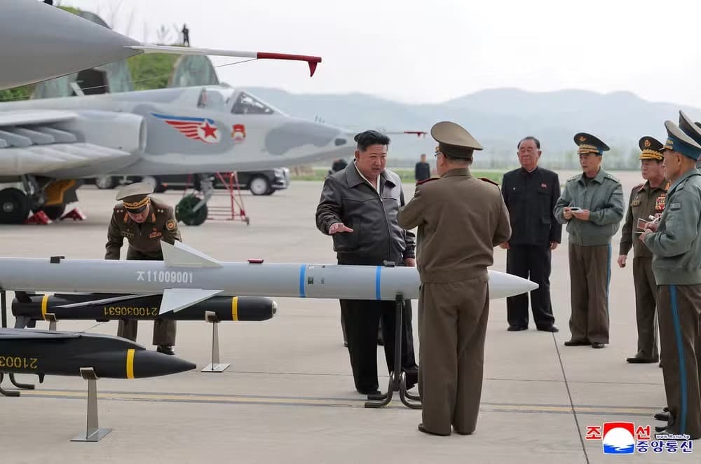 Coreia do Norte realiza novo teste de míssil balístico e volta a elevar tensões na península