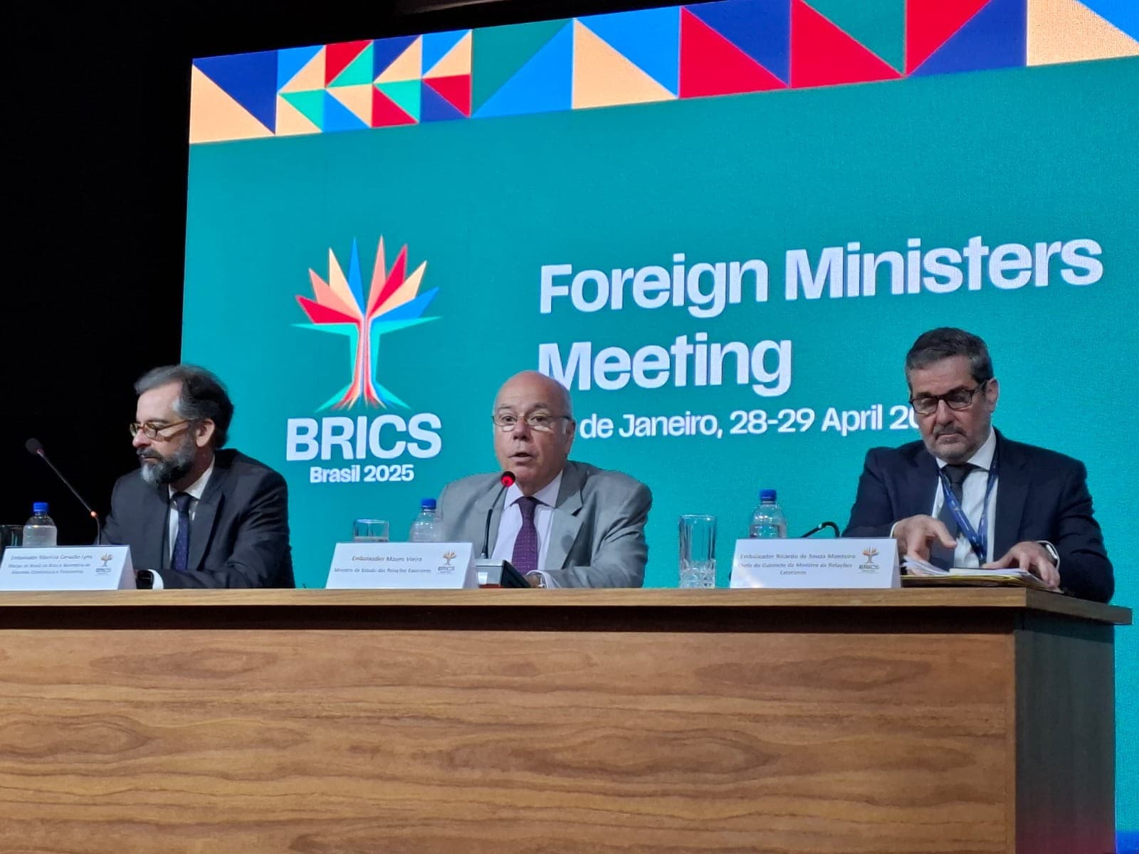 Governo brasileiro defende inclusão do Líbano em cessar-fogo no Oriente Médio após ataques em Beirute