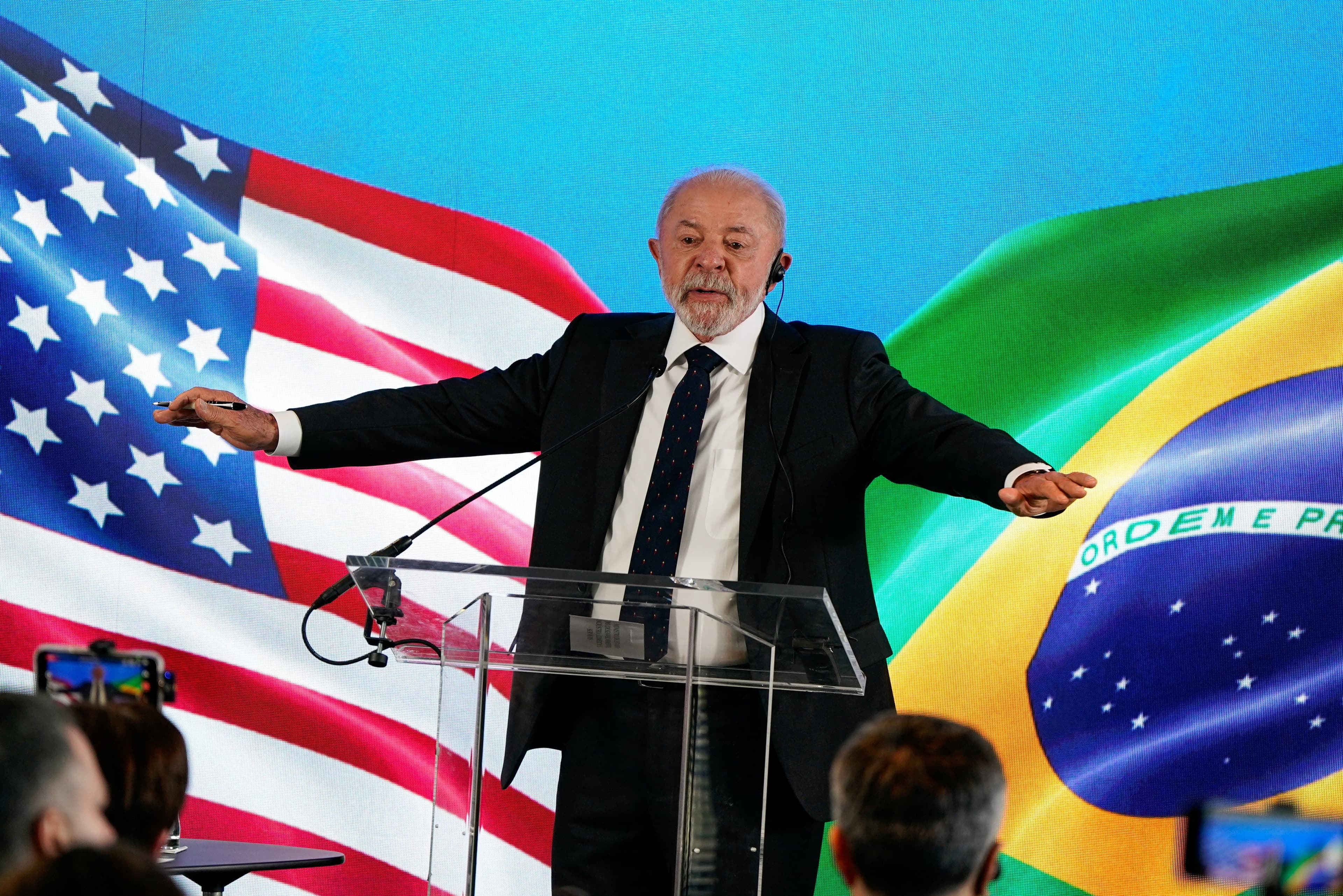 Presidente Lula convoca reunião ministerial para tratar de crise diplomática com os EUA e pautas legislativas