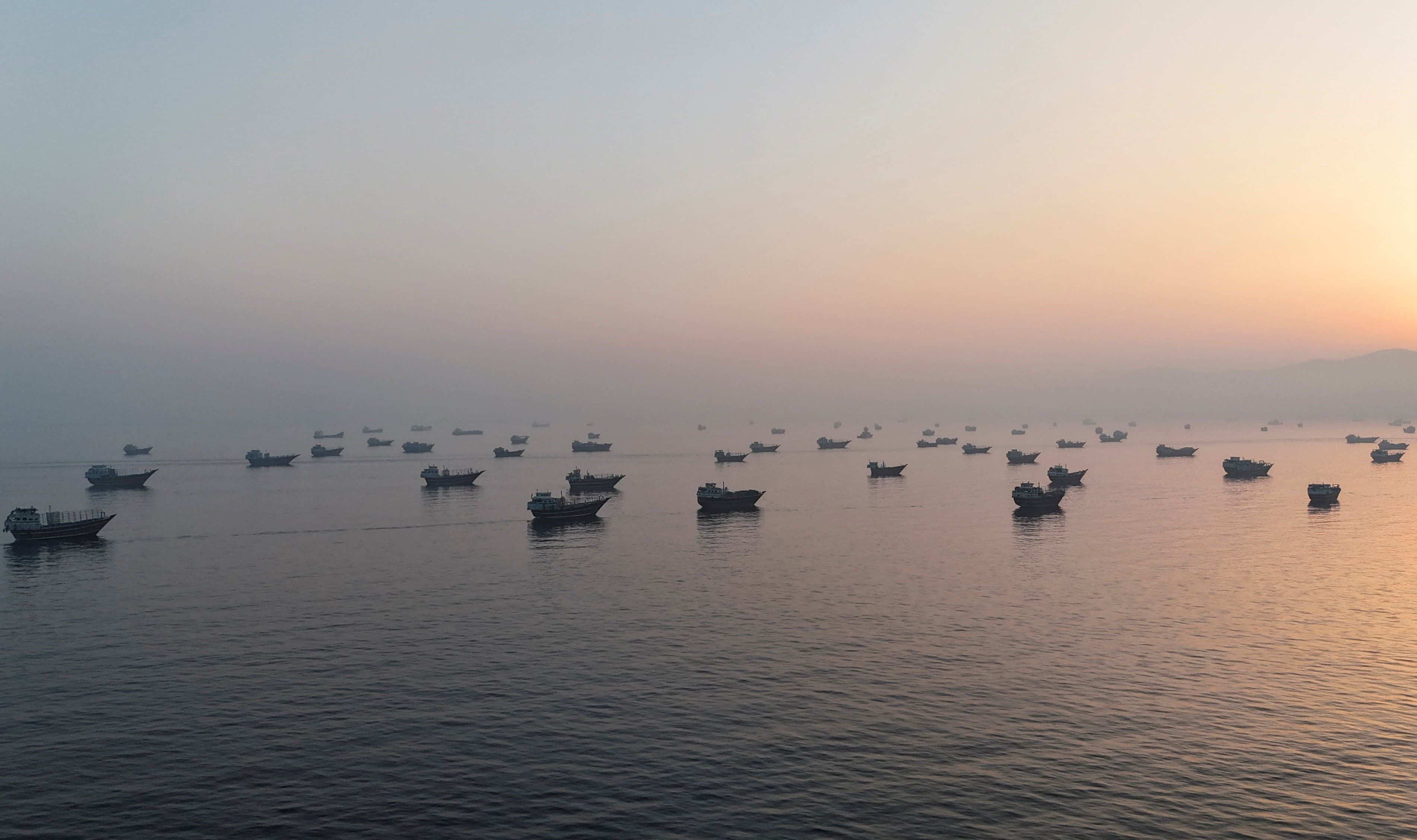 Tensões no Oriente Médio provocam redução no tráfego de navios pelo Estreito de Ormuz