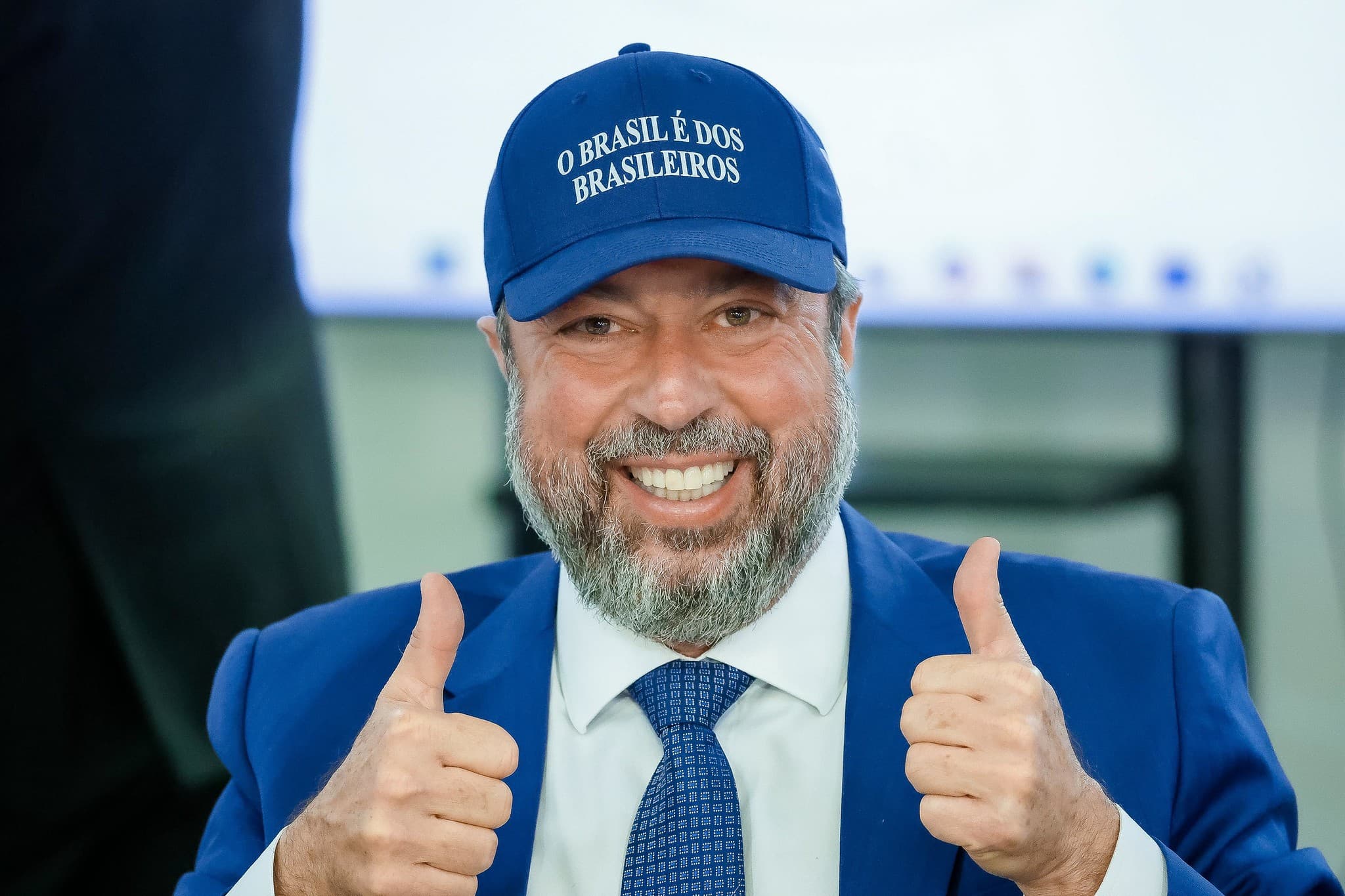 Tensão política em Minas Gerais: elogios de ministro de Lula a aliado de Zema geram mal-estar