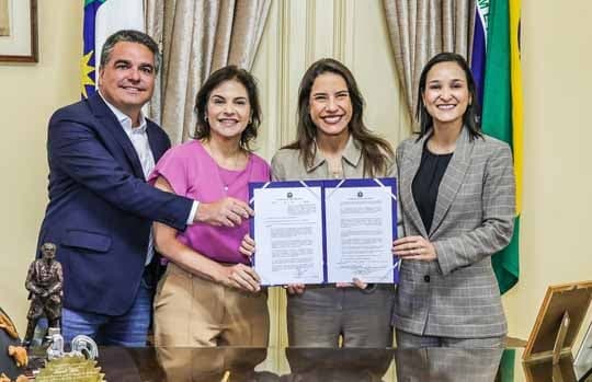 Governadora Raquel Lyra sanciona lei que regulamenta a advocacia dativa em Pernambuco após pedido da OAB-PE