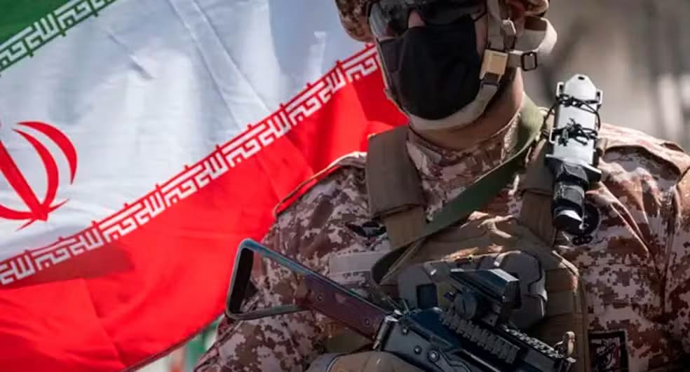 Irã aposta em guerra prolongada para desgastar EUA e Israel, apontam especialistas