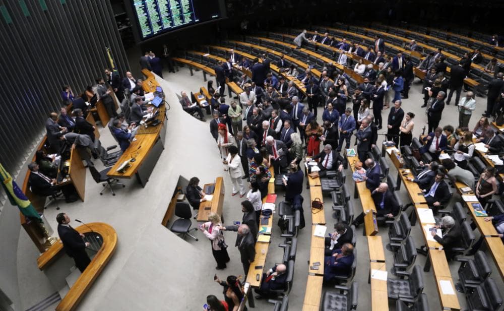 Congresso retoma trabalhos com foco em segurança, pautas sociais e meio ambiente antes das eleições de 2026