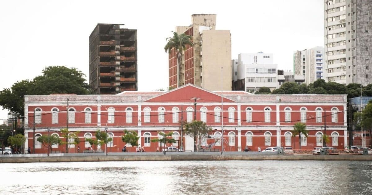 Ginásio Pernambucano celebra 200 anos e terá prédio restaurado pelo Governo de Pernambuco