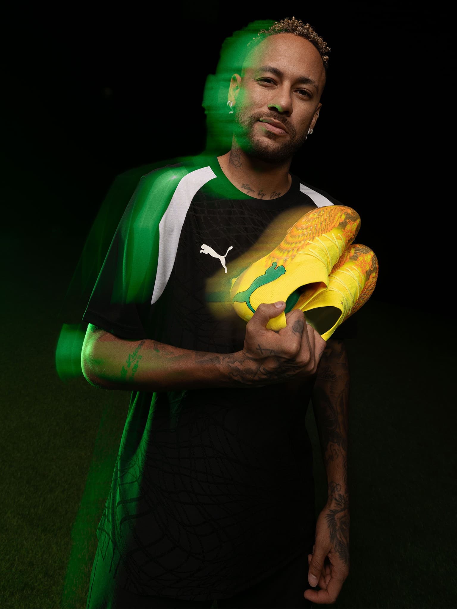 Puma lança chuteira exclusiva de Neymar inspirada no tema Fênix para a Copa de 2026