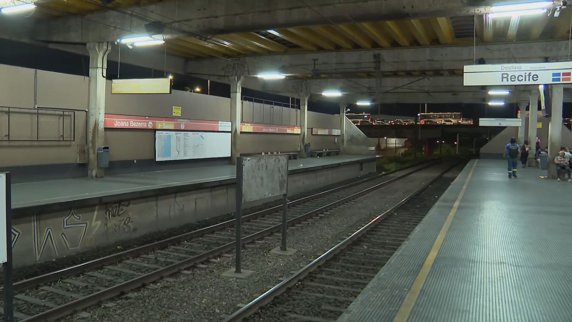 Linha Centro do Metrô do Recife enfrenta interdição total após nova falha elétrica
