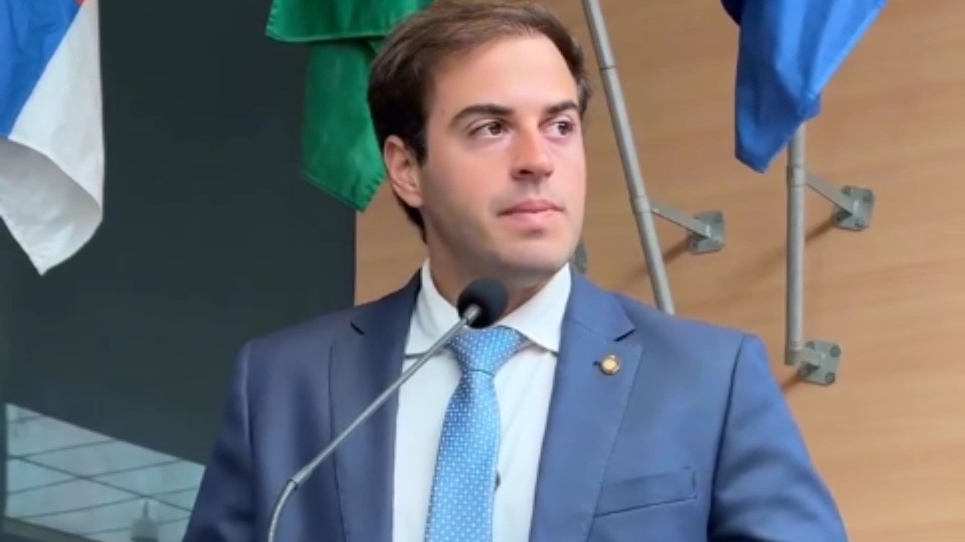 Justiça condena vereador do Recife a pagar R$ 10 mil após incitar linchamento virtual