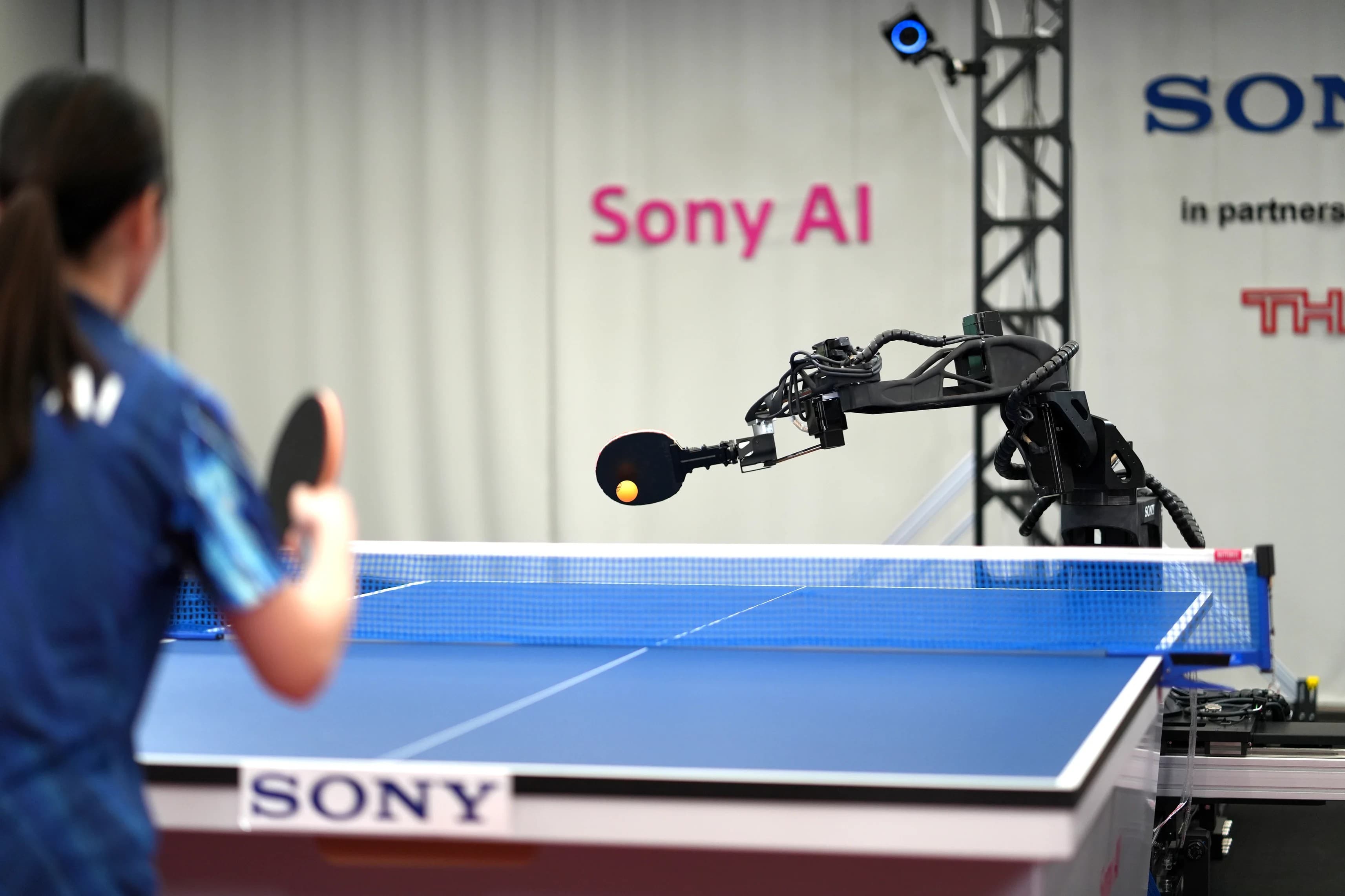 Robô Ace: Inteligência Artificial da Sony supera atletas profissionais no tênis de mesa