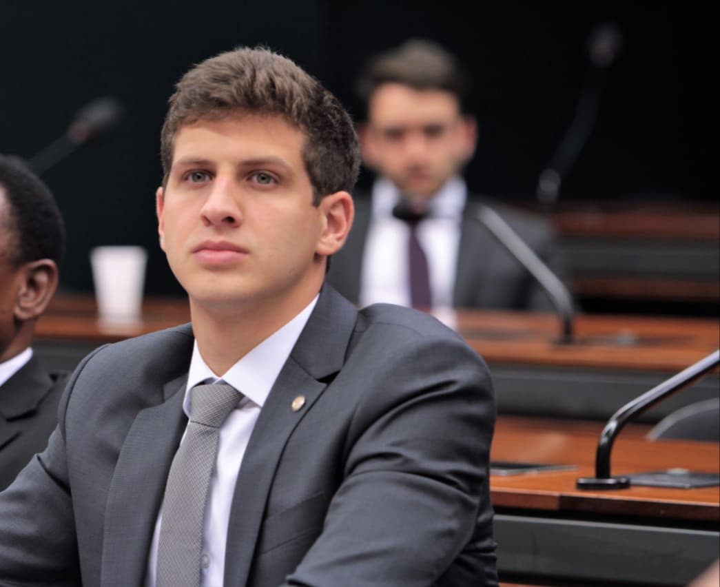 João Campos chama pedido de impeachment de oportunismo eleitoral após polêmica em concurso