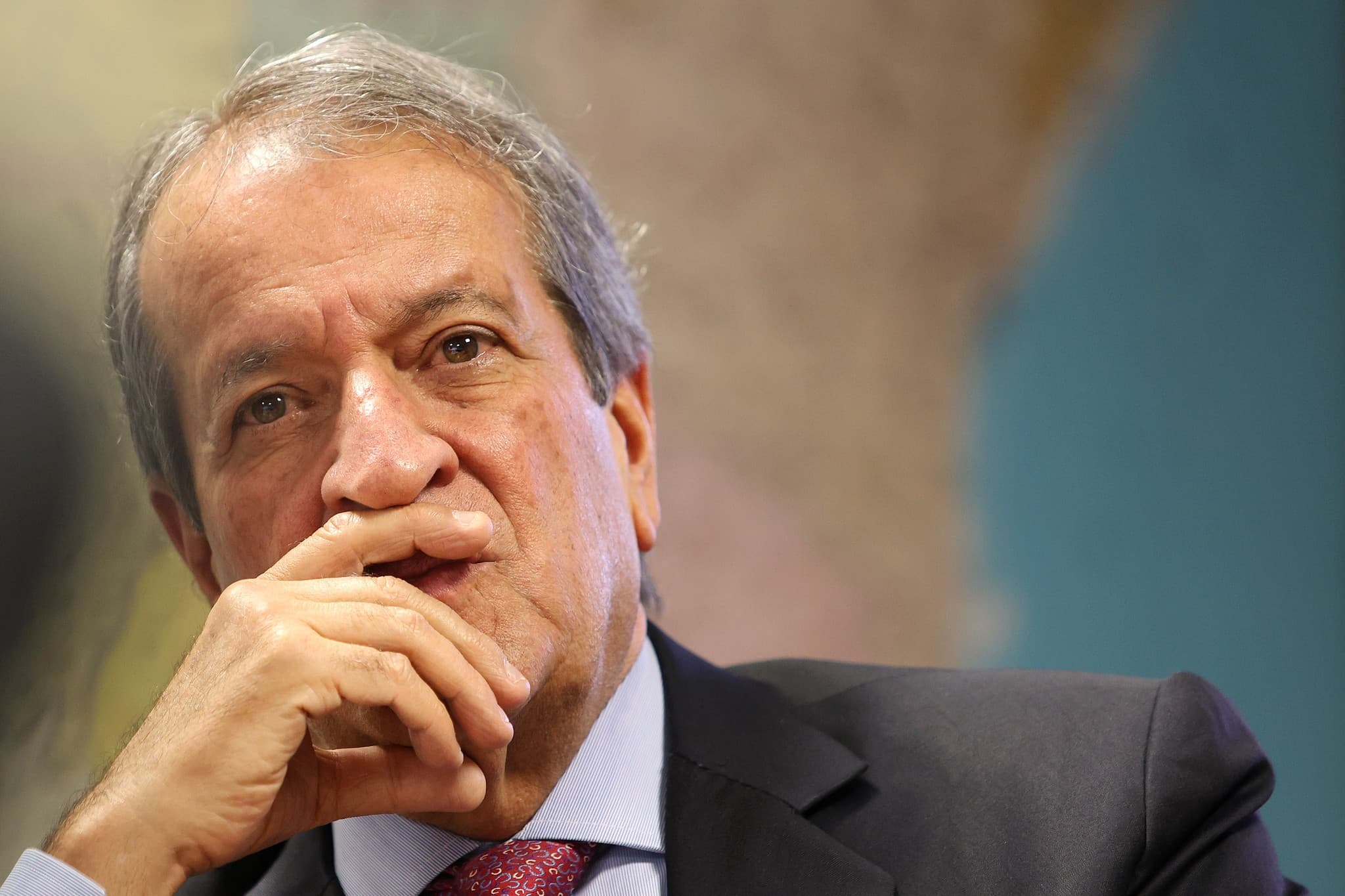 Flávio Bolsonaro reage ao bloqueio de R$ 119 milhões em bens de Valdemar Costa Neto pelo STF