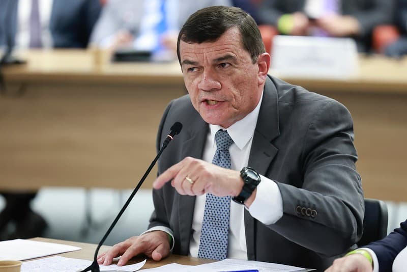 Alexandre de Moraes autoriza general Paulo Sérgio Nogueira a realizar o Enem 2026