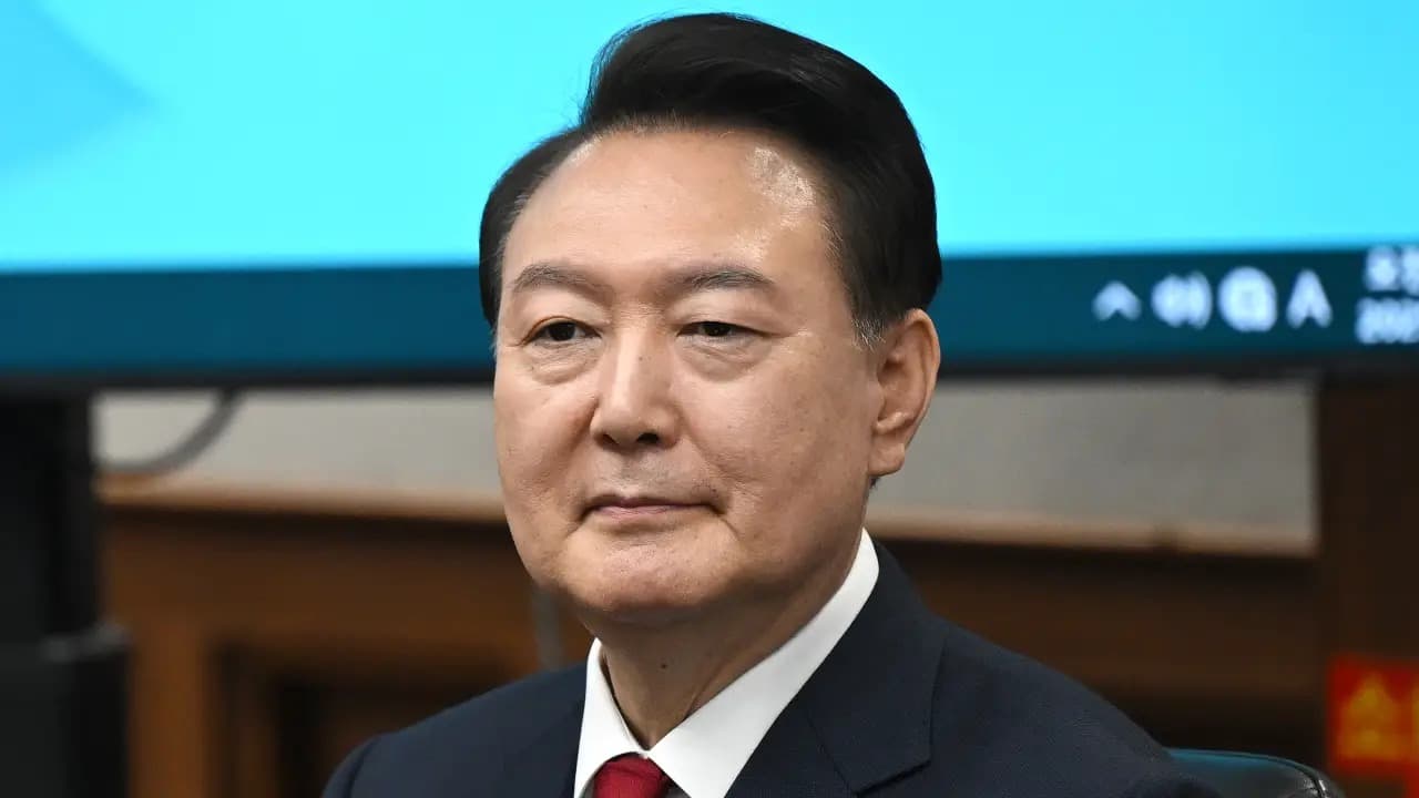 Promotoria pede 10 anos de prisão para ex-presidente da Coreia do Sul