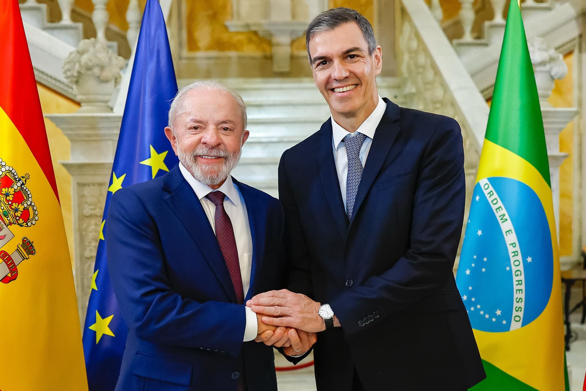 Lula cumpre agenda internacional na Europa focada em democracia e parcerias econômicas