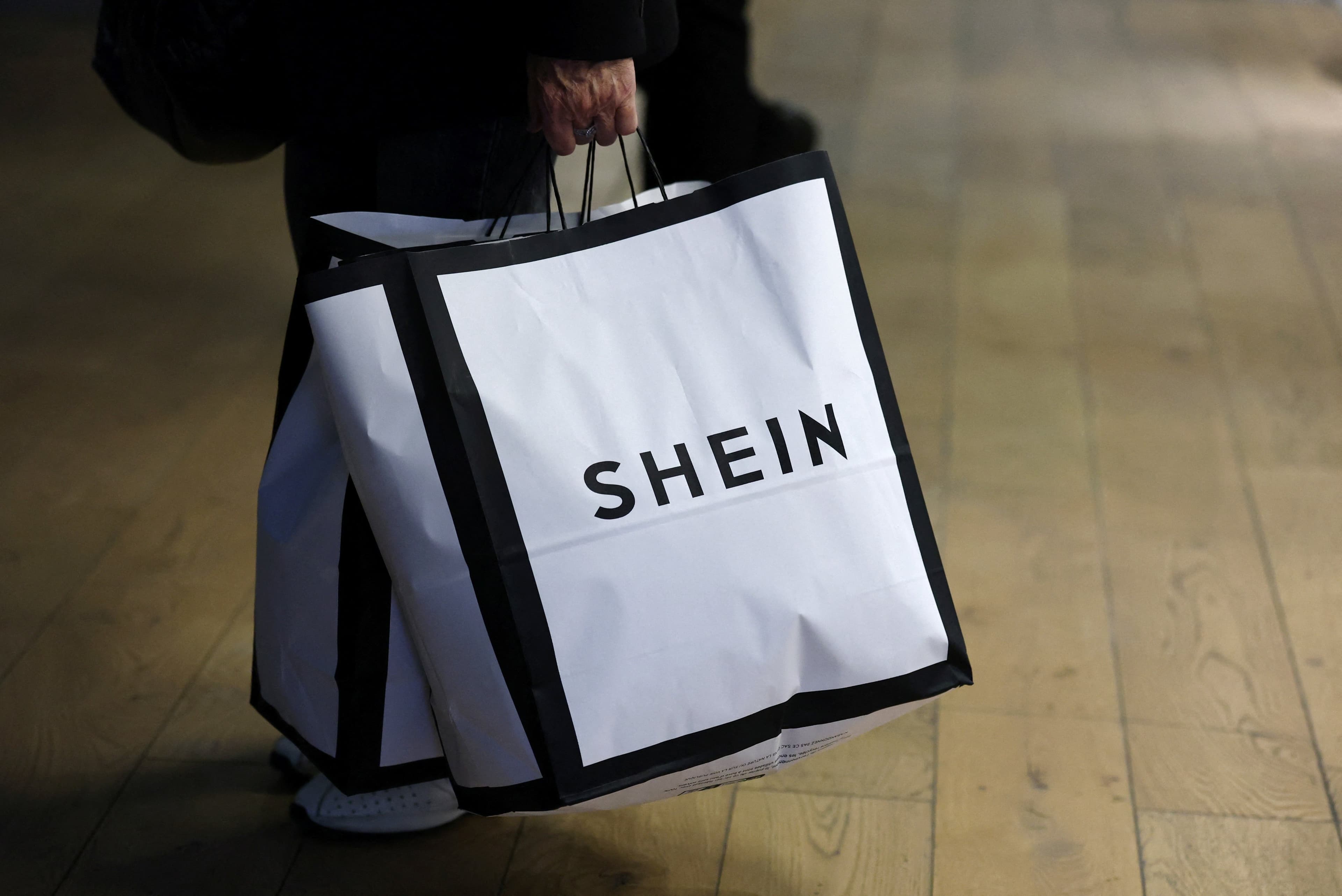 Shein avança em planos para IPO em Hong Kong após aval de reguladores chineses