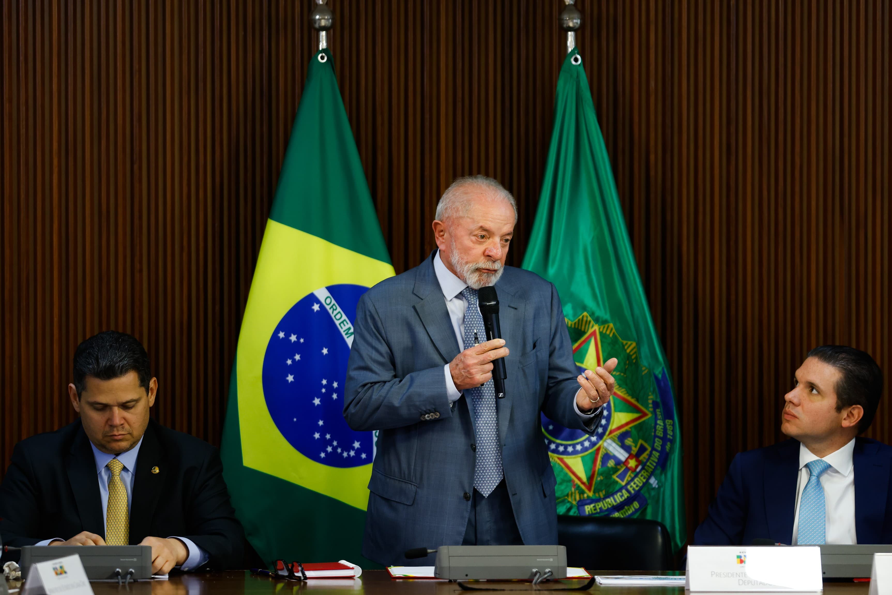 Congresso Nacional enfrenta entraves legislativos em meio a disputas políticas e eleições