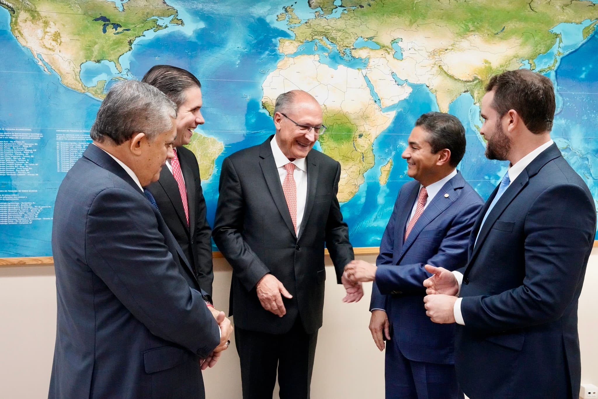 Governo projeta salto de 13% nas exportações com acordo entre Mercosul e União Europeia