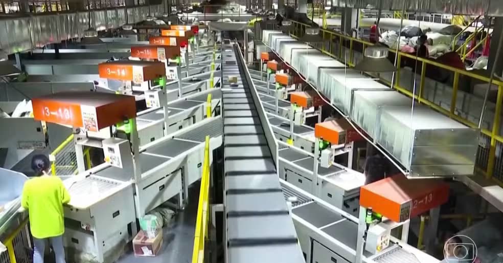 Em reação a Trump, China anuncia tarifas extras de 34% sobre todos produtos americanos
