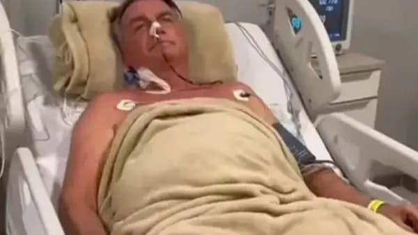 Cirurgia de Bolsonaro termina após 12 horas